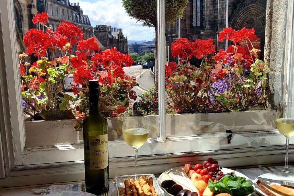 Royal Mile Apt, Just 1 Min From Edinburgh Castle! Zewnętrze zdjęcie
